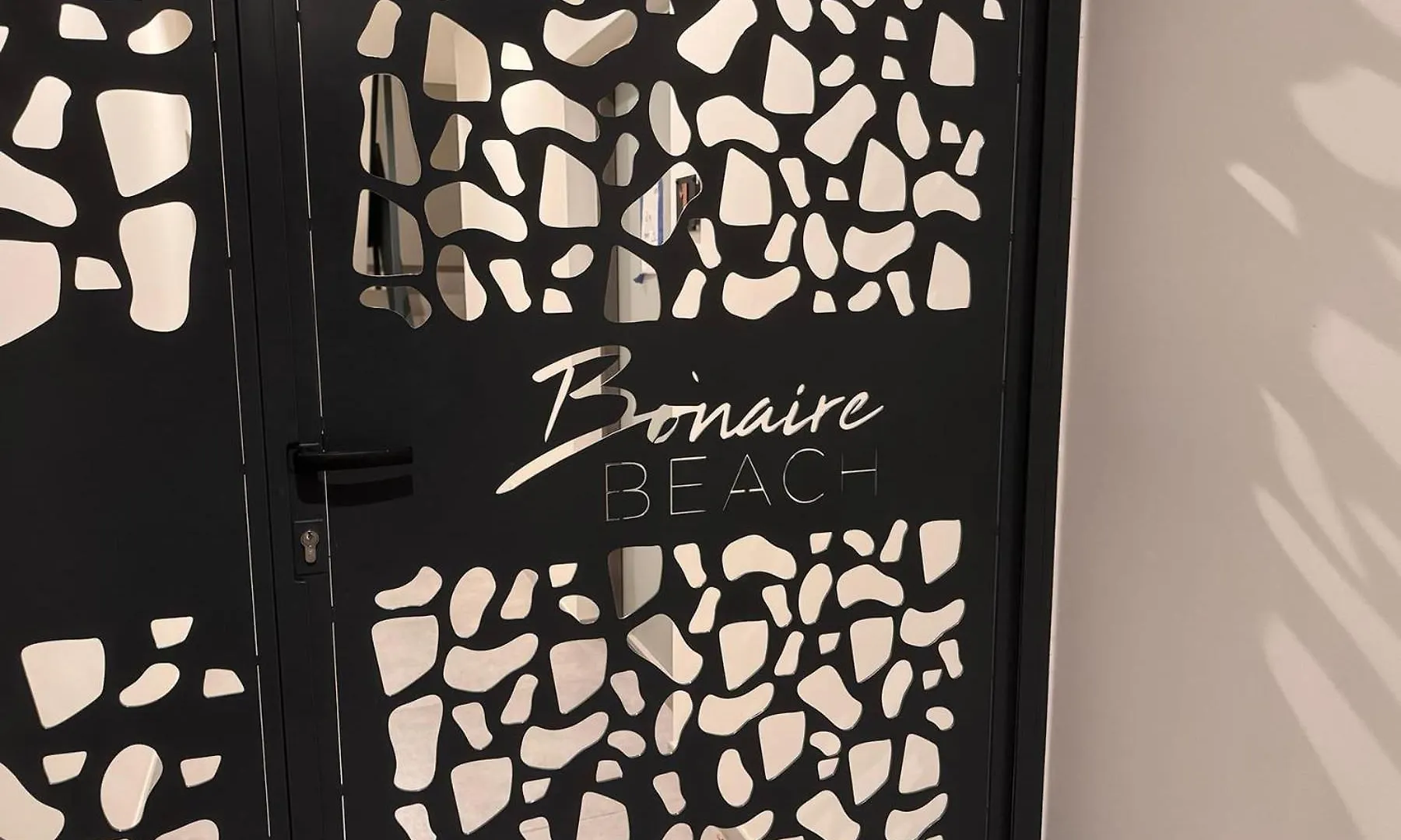 Bonaire Beach Apartment 10 With Communal Pool And Diving Facilities クラレンダイク ボネール、シント・ユースタティウスおよびサバ